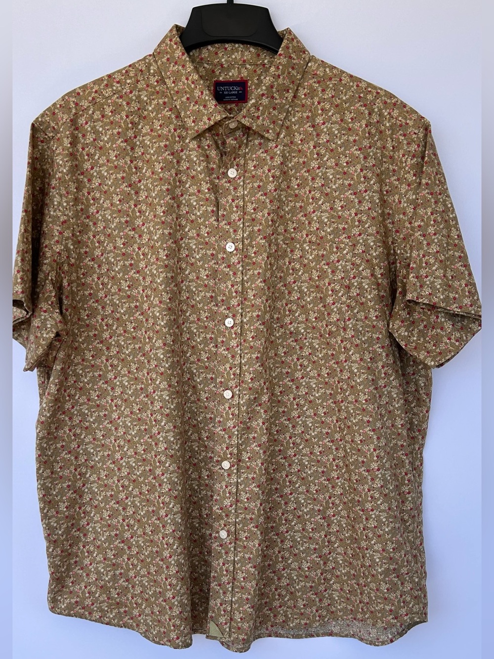 UNTUCKit Men’s Garth Short Sleeve Button Up Micro-Floral Print